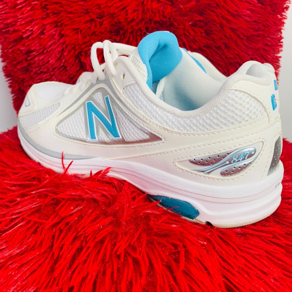 New Balance Women's 847 Walking Shoes/Sneakers - Picture 6 of 8